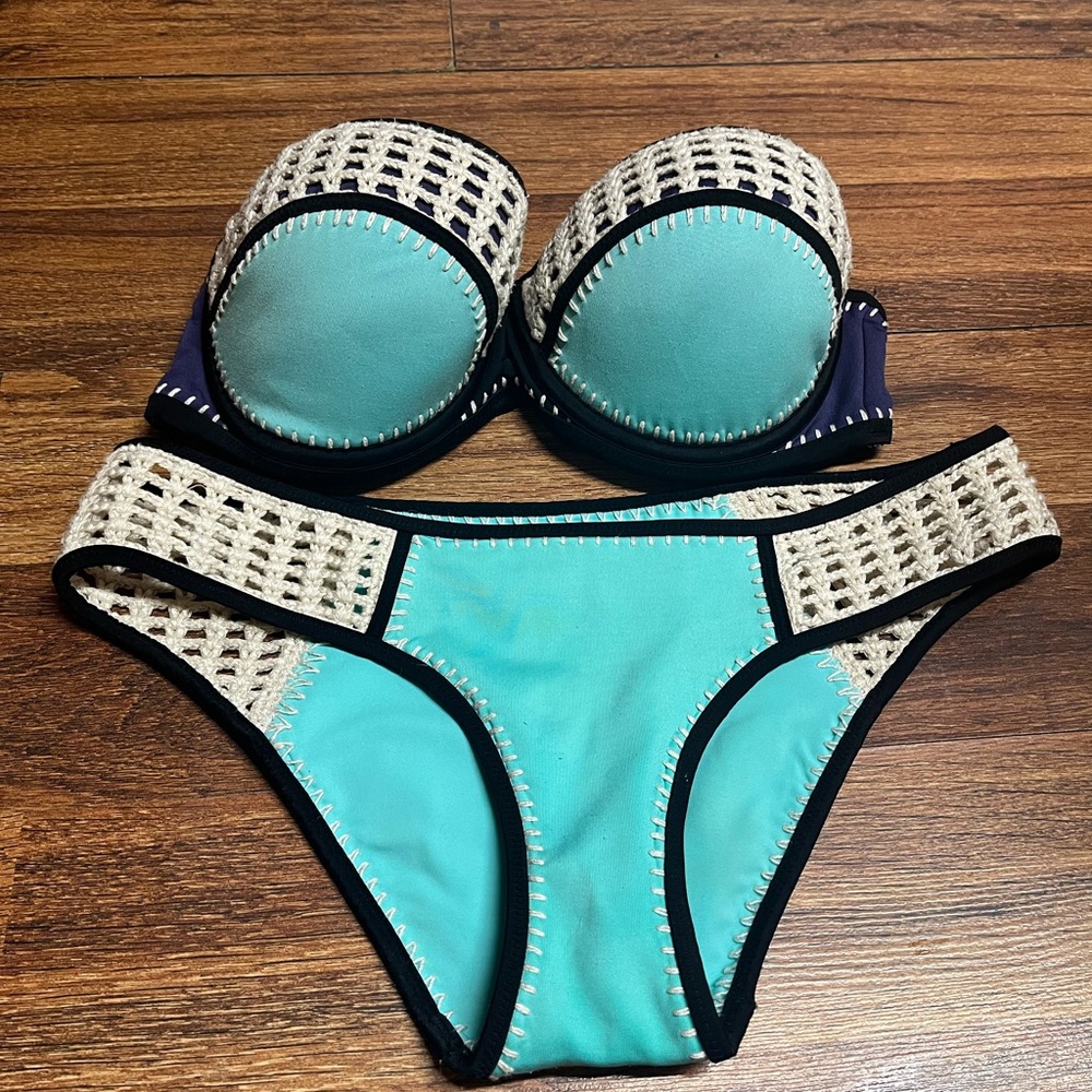 Victoria Secret Bikini Set Top 34D bottoms medium